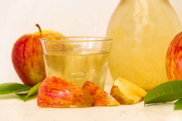 Može li jabukovo sirće stvarno da snizi nivo šećera u krvi?